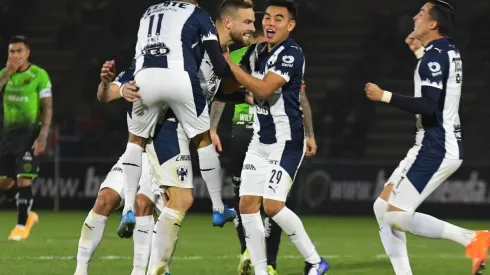 Rayados y su segundo jersey.
