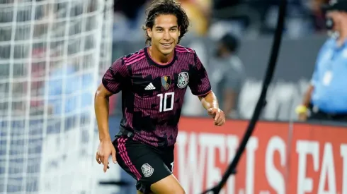 Diego Lainez y el primer gol para el Tri.
