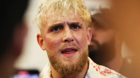 Jake Paul tuvo una épica reacción con la ayuda de Mayweather con Woodlye. (Foto: Getty)
