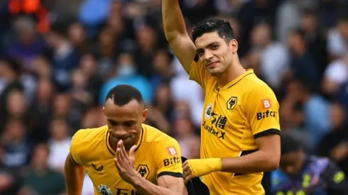 Raúl Jiménez sigue sin anotar con el Wolverhampton
