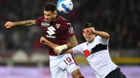 VAR salvó a Johan Vásquez de hacer el ridículo en Genoa vs. Torino
