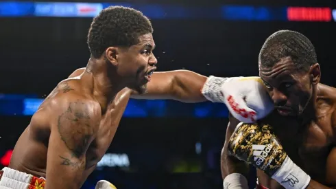 Tras propinarle el castigo de su vida, Shakur Stevenson le declaró su amor a Jamel Herring