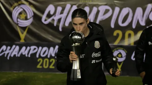 Marcelo Flores, campeón y mejor jugador de la Revelations Cup.
