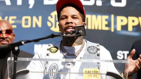 Gervonta Davis se rindió ante Canelo Álvarez.
