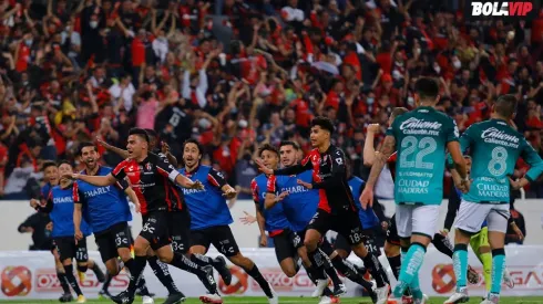 Atlas hizo explotar al Jalisco... ¡¡¡y a todo el estadio!!!
