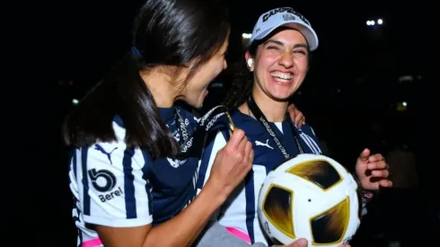 Eva Espeja ganó el título de la Liga MX Femenil a los 35 años.
