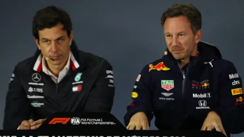 Christian Horner y Toto Wolff se sacan chispas.
