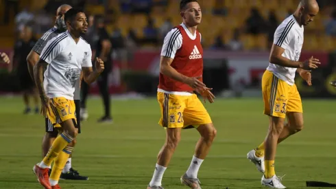 Javier Aquino, Florian Thauvin y Carlos González.
