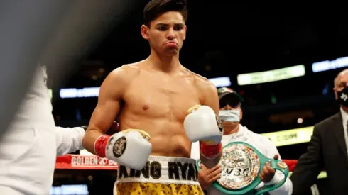 Ryan Garcia tundió a Isaac Cruz.
