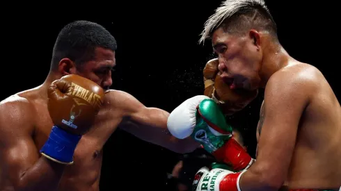 El talento de Chocolatito González fue demasiado para Rey Martínez, que murió con las botas puestas