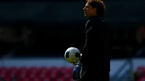 Guillermo Ochoa reveló un momento desagradable.
