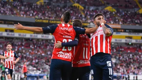 La nueva prioridad de Chivas tras renovar a Alexis Vega