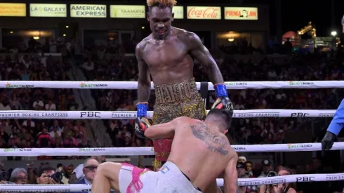 Presionan a Jermell Charlo para que defienda el campeonato mundial indiscutible en cuatro meses