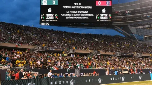 Gradas del Soldier Field en el partido entre México y Ecuador