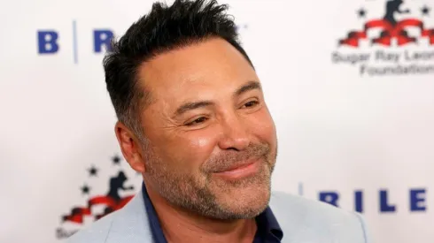 Oscar De La Hoya quiere sellar la paz con un viejo enemigo