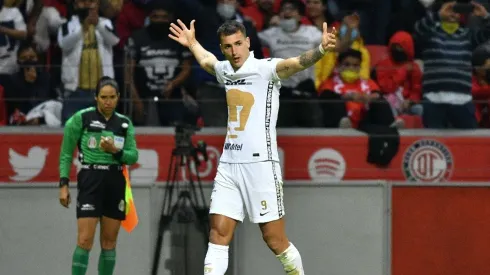 Juan Dinenno con Pumas en el Apertura 2021