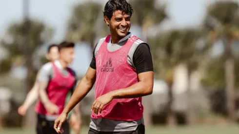 Carlos Vela habría renovado con el LAFC hasta 2023.
