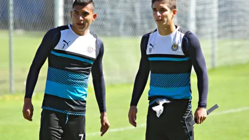 Pineda y Brizuela, juntos en su estadía con Chivas.
