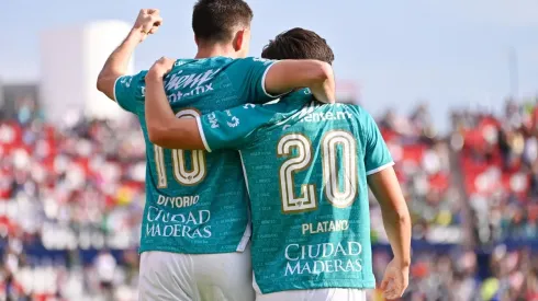 León festejó sobre el final ante San Luis.
