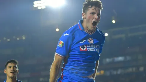 La celebración de Santiago Giménez tras el gol del triunfo ante Tigres.
