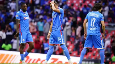 Cruz Azul sufrió una derrota cargada de polémica.
