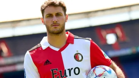 Santi se destacó en la práctica del Feyenoord con tres golazos