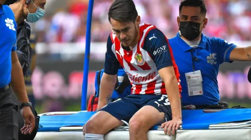 Jesús el Canelo Angulo en la lesión ante Pumas en el repechaje del Clausura 2022.