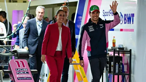 Claudia Sheinbaum y Sergio Pérez en un evento del Gran Premio de México 2019.
