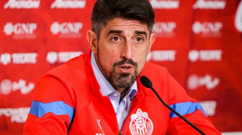 Veljko Paunovic en su presentación como director técnico de las Chivas del Guadalajara.
