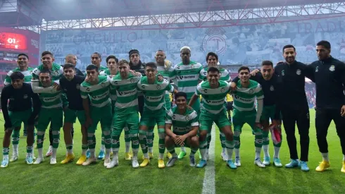 Desde Francia vienen por una figura de Santos Laguna