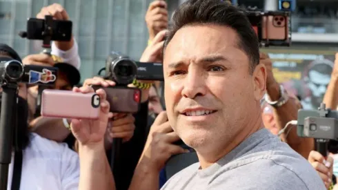 De la Hoya atacó a Dana White en sus redes sociales.
