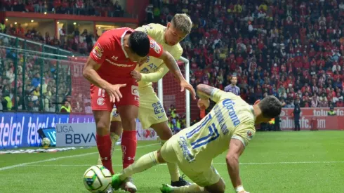 Maximiliano Araujo fue un dolor para el América.
