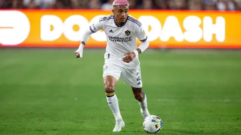 October 20, 2022, Los Angeles, California, USA: Julian Araujo 2 of the Los Angeles Football Club during their MLS, Fussb
