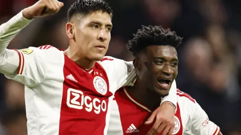 AMSTERDAM – (lr) Edson Alvarez of Ajax, Mohammed Kudus of Ajax celebrate the 3-1 during the Dutch premier league match b
