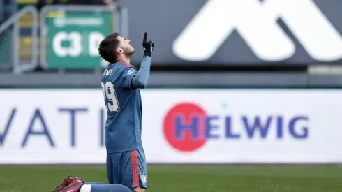 SITTARD – Santiago Gimenez of Feyenoord celebrates the 0-3 during the Dutch premier league match between Fortuna Sittard
