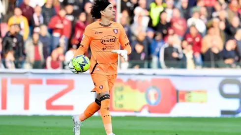 Ochoa se lució en su último partido con el Salernitana
