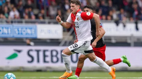 Santiago Giménez está a un paso de ser campeón