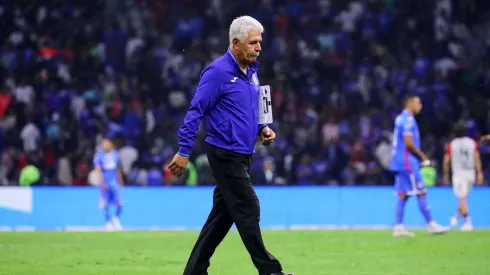Tuca Ferretti y Cruz Azul se desprenderán de estos jugadores
