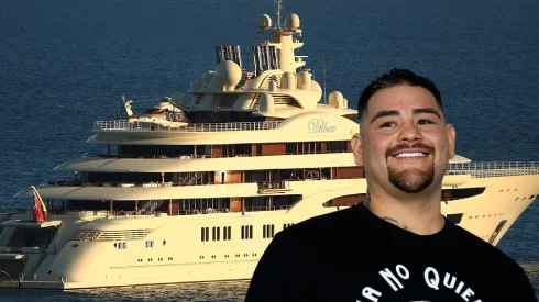 Andy Ruiz se divierte en un yate.
