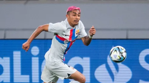 Julián Araujo tendría todo acordado para irse del Barcelona.