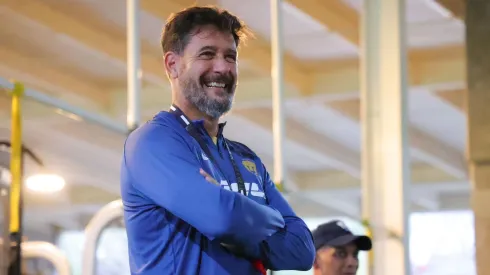 ¿Se le escapa un refuerzo a Pumas?