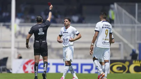 A Pumas le cobraron tres penales en contra mediante el VAR
