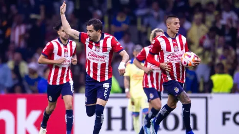 Chivas mantiene una racha positiva enfrentando a Rayados en el estadio BBVA