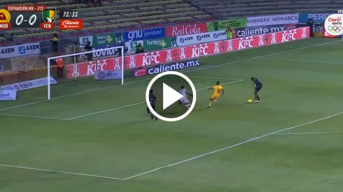 ¡El osotote del año! La increíble falla de Sleyther Lora en Morelia vs. Venados