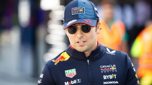 Checo Pérez le mete presión a Max Verstappen en el GP de Japón (Imago)
