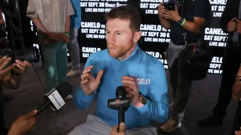 Canelo Álvarez estuvo junto a Jorge Masvidal en la previa de su pelea
