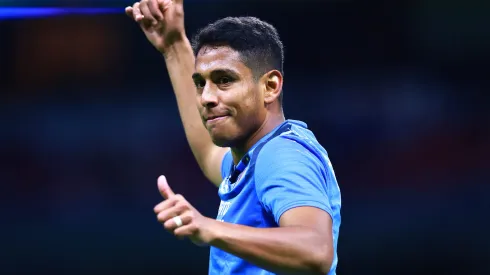 MEXICO CITY, MEXICO – SEPTEMBER 19: Luis Romo #7 of Cruz Azul gestures during the 9th round match between Cruz Azul and Queretaro as part of the Torneo Grita Mexico A21 Liga MX at Azteca Stadium on September 19, 2021 in Mexico City, Mexico. (Photo by Hector Vivas/Getty Images)
