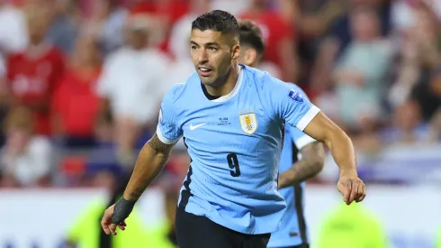 Luis Suárez no integra la alineación titular para esta noche.