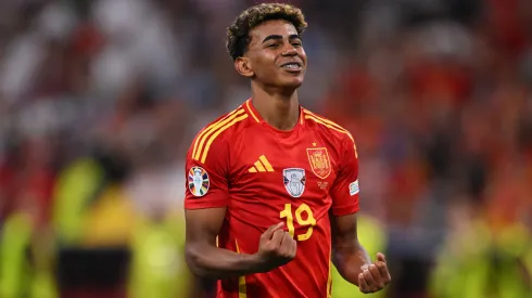 Yamal puede ser quien se quede con el premio.