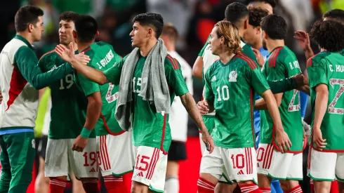 Emblemas de México deberán buscarse club para la temporada que está por iniciar
